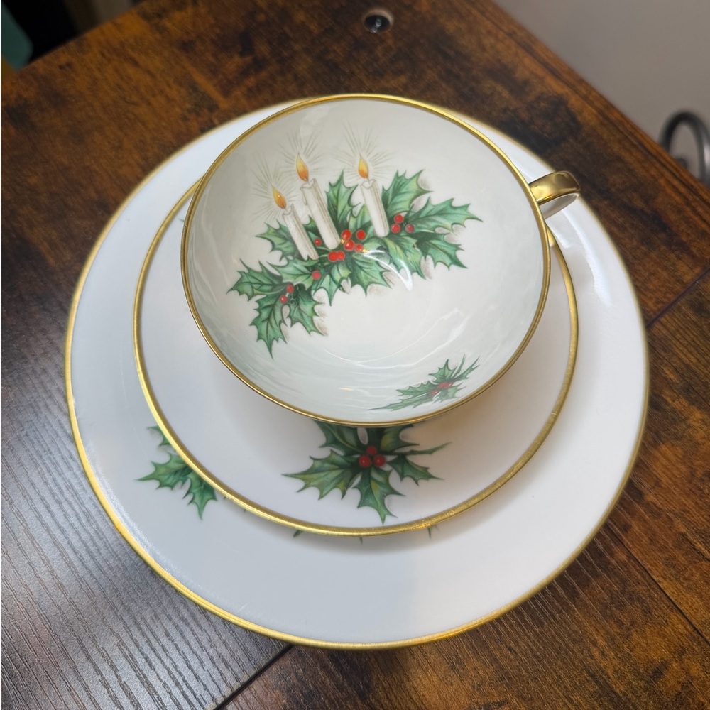 Bavaria Tirschenreuth Noel Christmas Cup, Saucer and Appetizer Plate